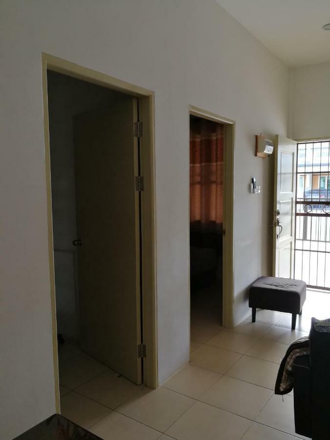 Address No 915, Lorong Uni Central 13, Taman Uni Central, Kuching Samarahan Expressway Dış mekan fotoğraf