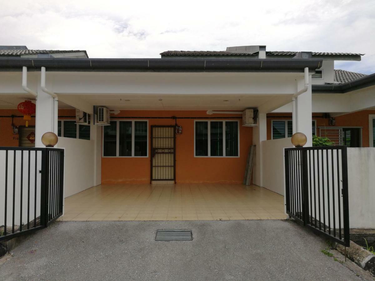 Address No 915, Lorong Uni Central 13, Taman Uni Central, Kuching Samarahan Expressway Dış mekan fotoğraf