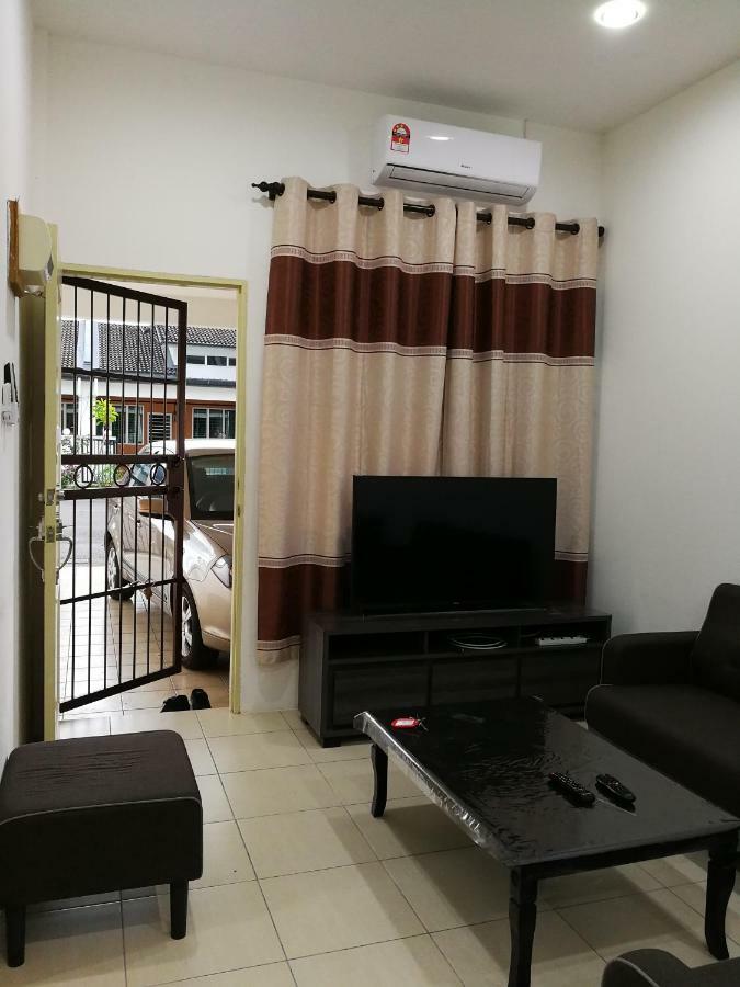 Address No 915, Lorong Uni Central 13, Taman Uni Central, Kuching Samarahan Expressway Dış mekan fotoğraf